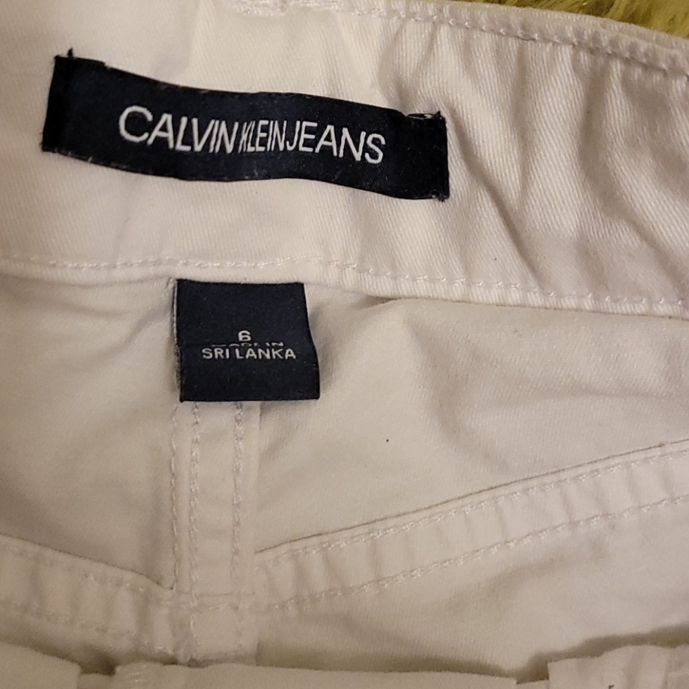 Shorts - Picture 2 of 2